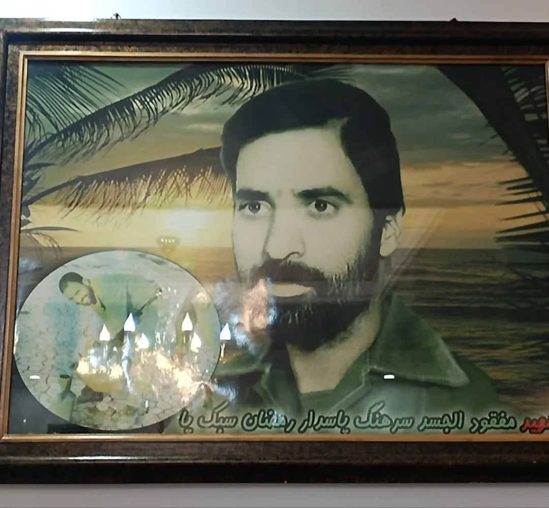 دیدار دانش‌آموزان ساوجی با خانواده شهید «رمضان بادپا»