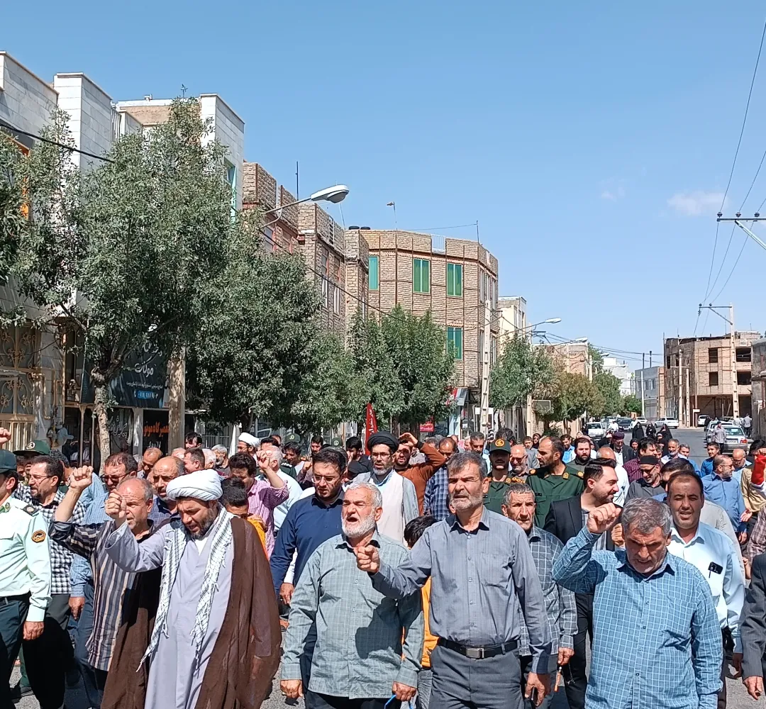 پیچیدن صدای نصرٌ من الله وفتحٌ قریب کمیجانی‌ها