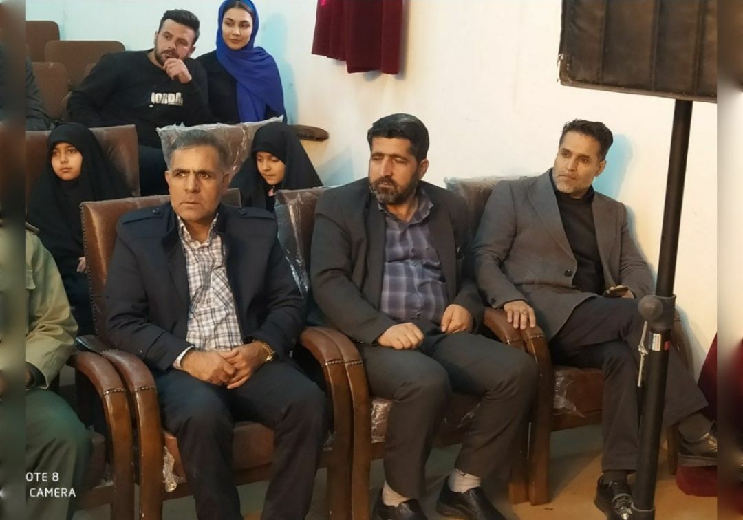 مراسم شب شعر در خنداب برگزار شد