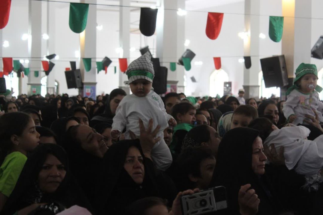 همایش شیرخوارگان حسینی در ساوه برگزار شد