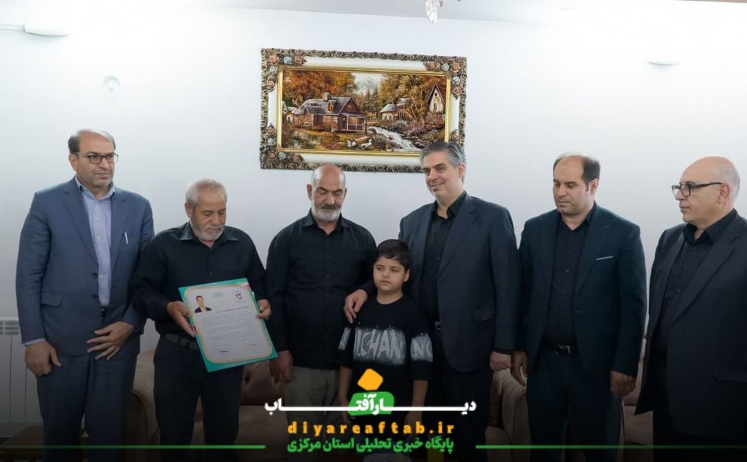 دیدار استاندار با خانواده شهدای جنایات رژیم صهیونسیتی