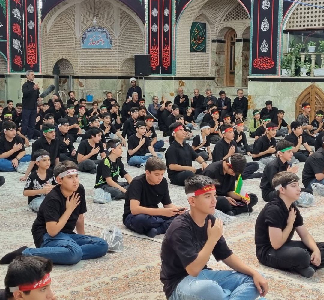 عزاداری نوجوانان ساوجی در سوگواره «احلی من العسل»