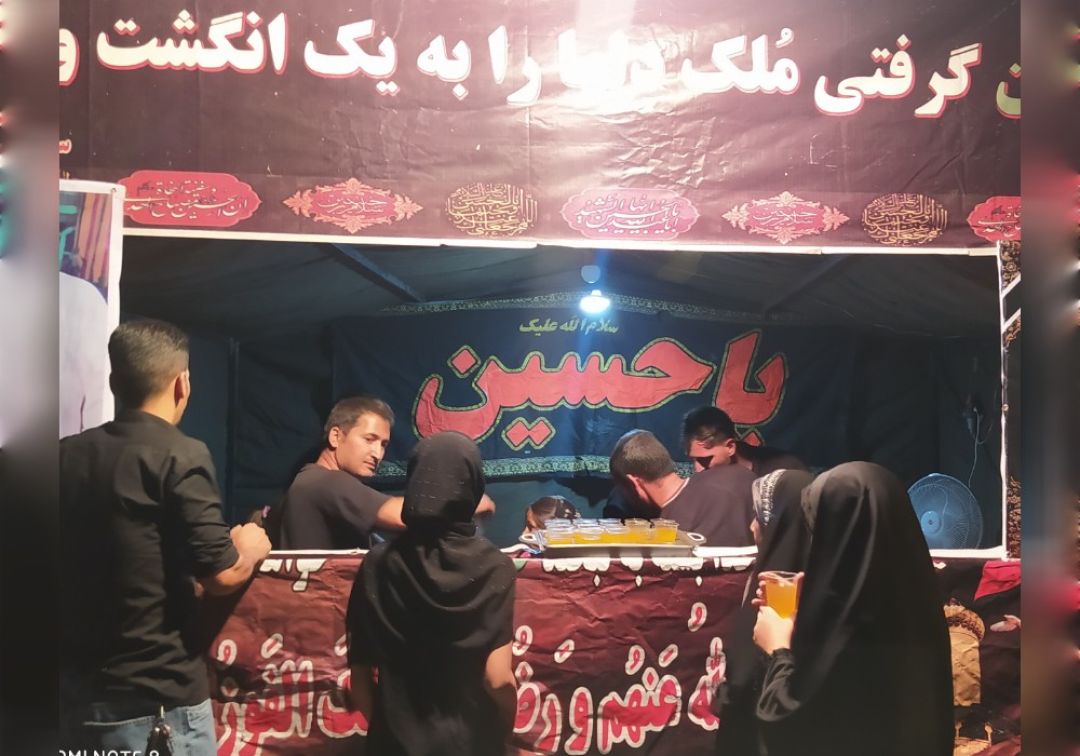 برپایی دسته‌های عزاداری و سینه‌زنی در شب تاسوعا
