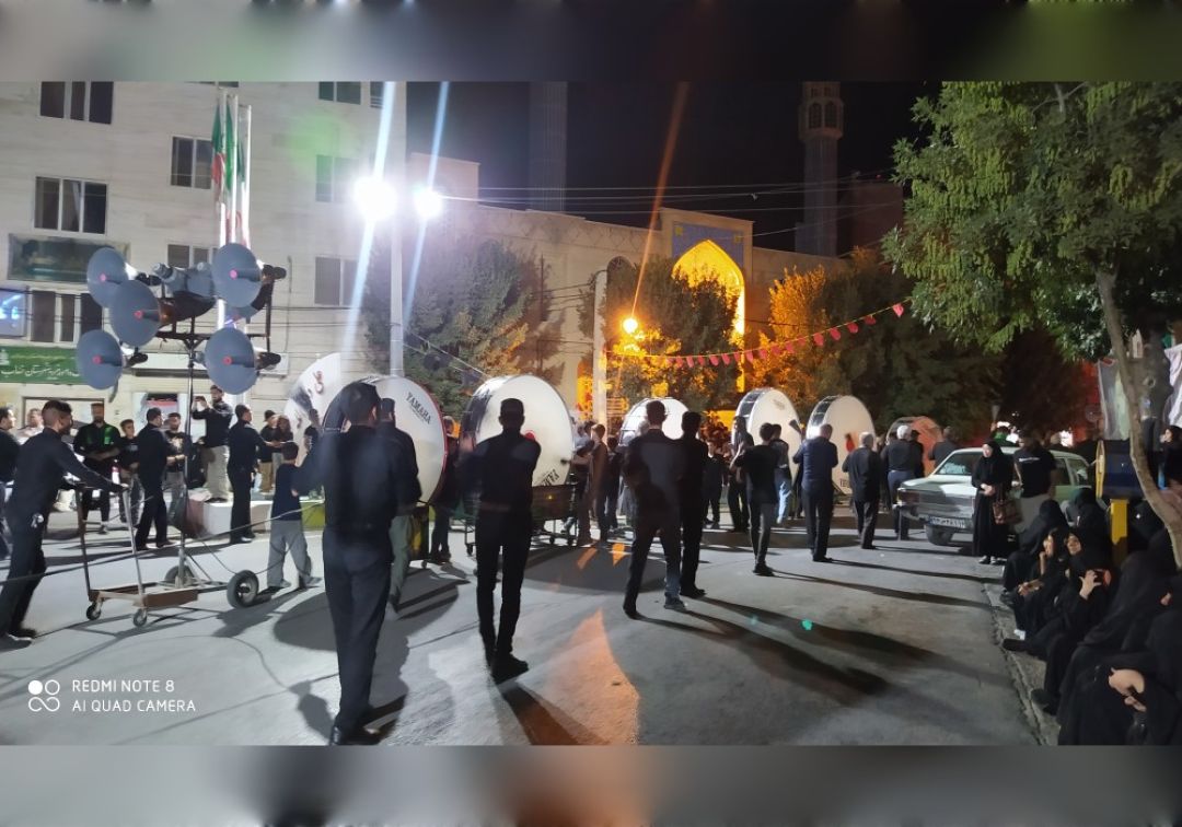 برپایی دسته‌های عزاداری و سینه‌زنی در شب تاسوعا