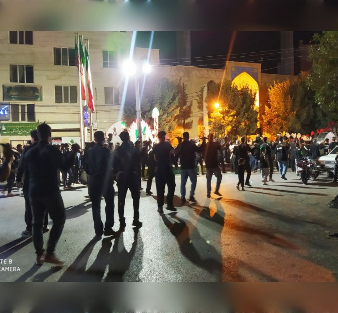 برپایی دستههای عزاداری و سینهزنی در شب تاسوعا