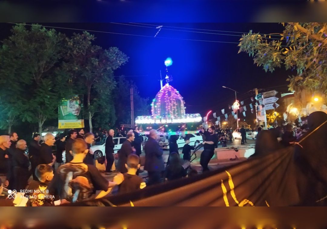 برپایی دسته‌های عزاداری و سینه‌زنی در شب تاسوعا