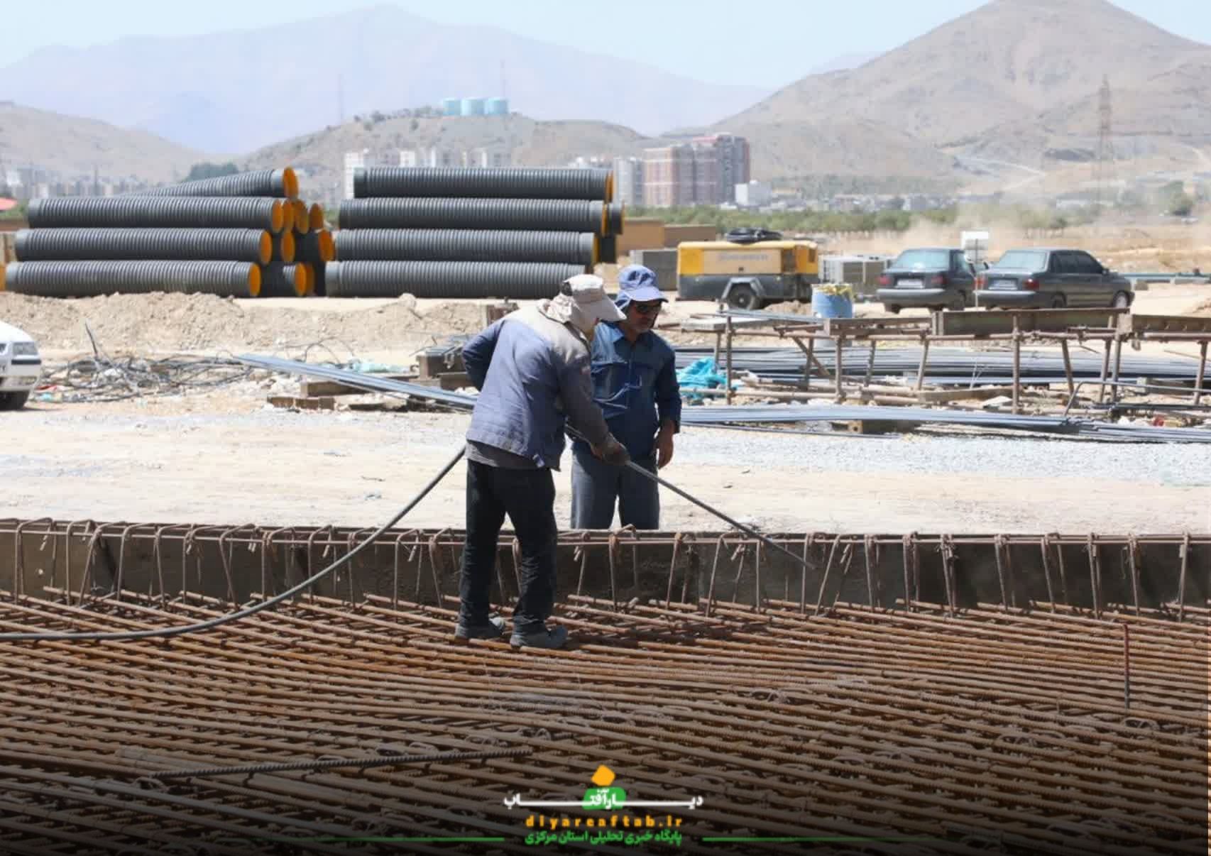 بتن‌ریزی پروژه تقاطع غیرهمسطح فراهان