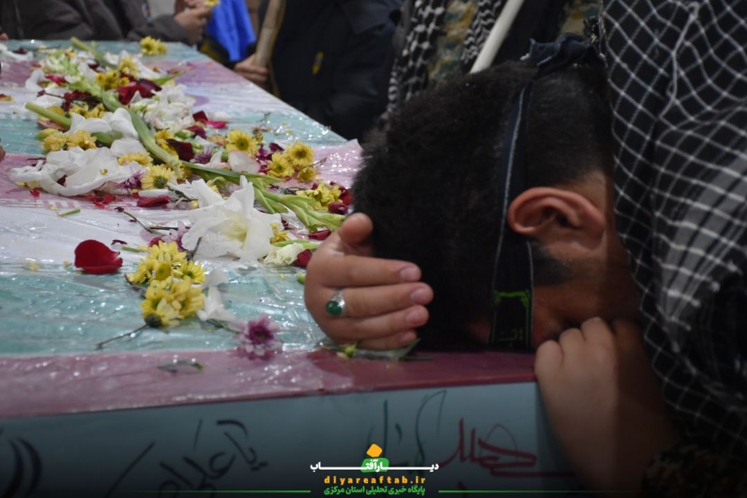 تشییع پیکر «شهید گمنام» در مسجد کوثر