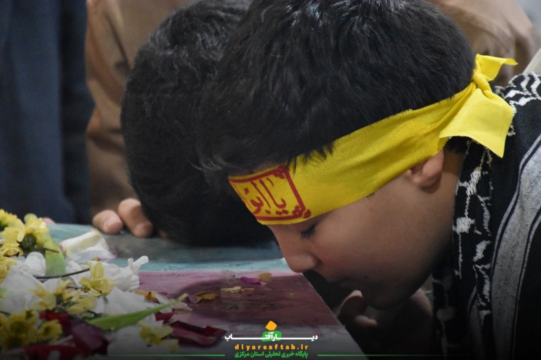 تشییع پیکر «شهید گمنام» در مسجد کوثر