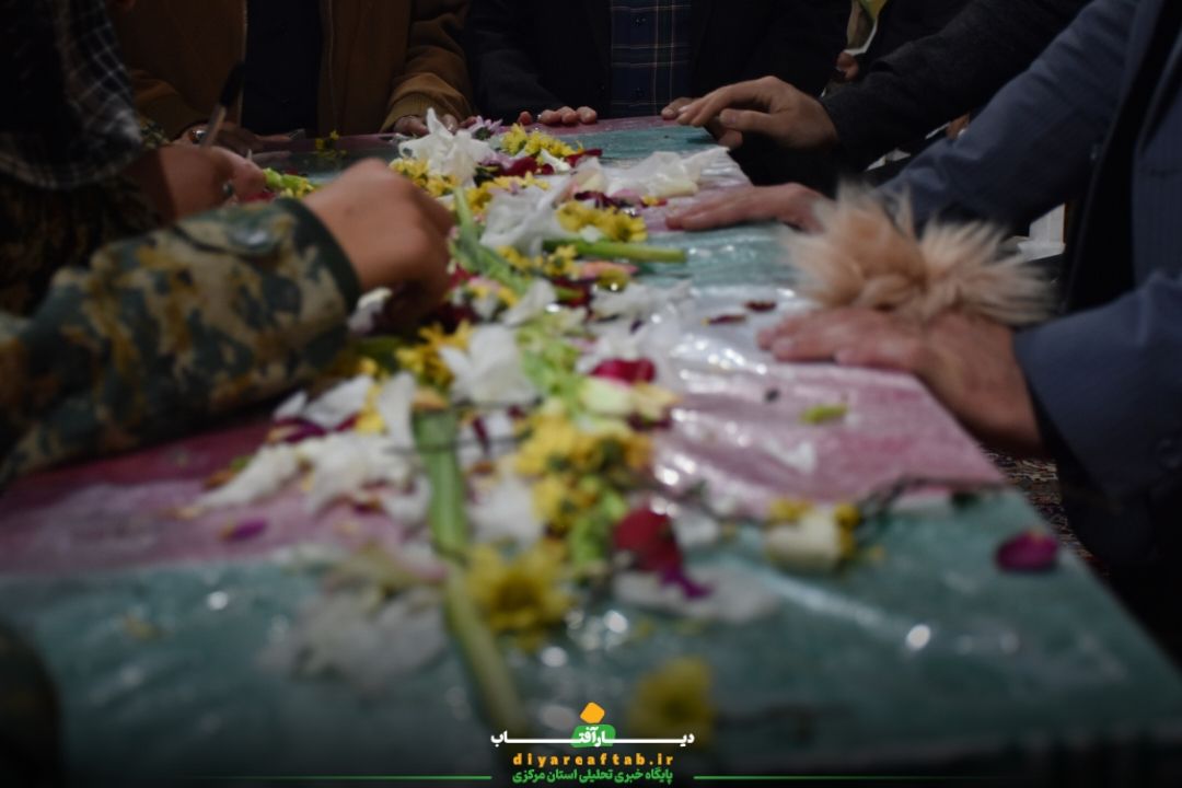 تشییع پیکر «شهید گمنام» در مسجد کوثر